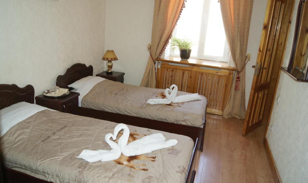 Hotel Latif Samarkand Bagian luar foto
