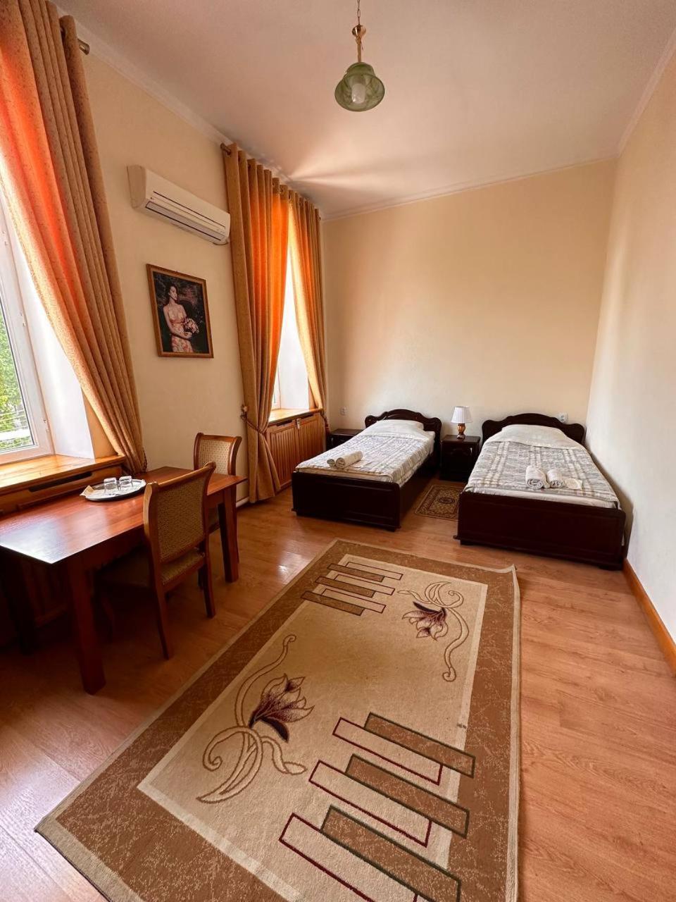 Hotel Latif Samarkand Bagian luar foto