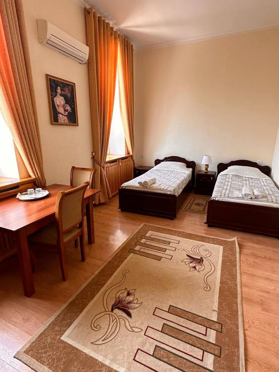 Hotel Latif Samarkand Bagian luar foto