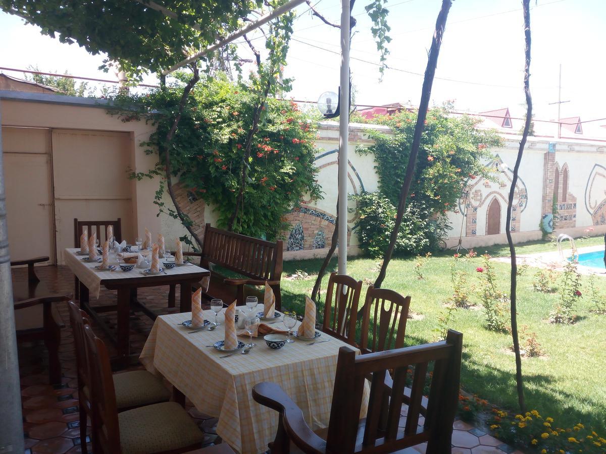 Hotel Latif Samarkand Bagian luar foto